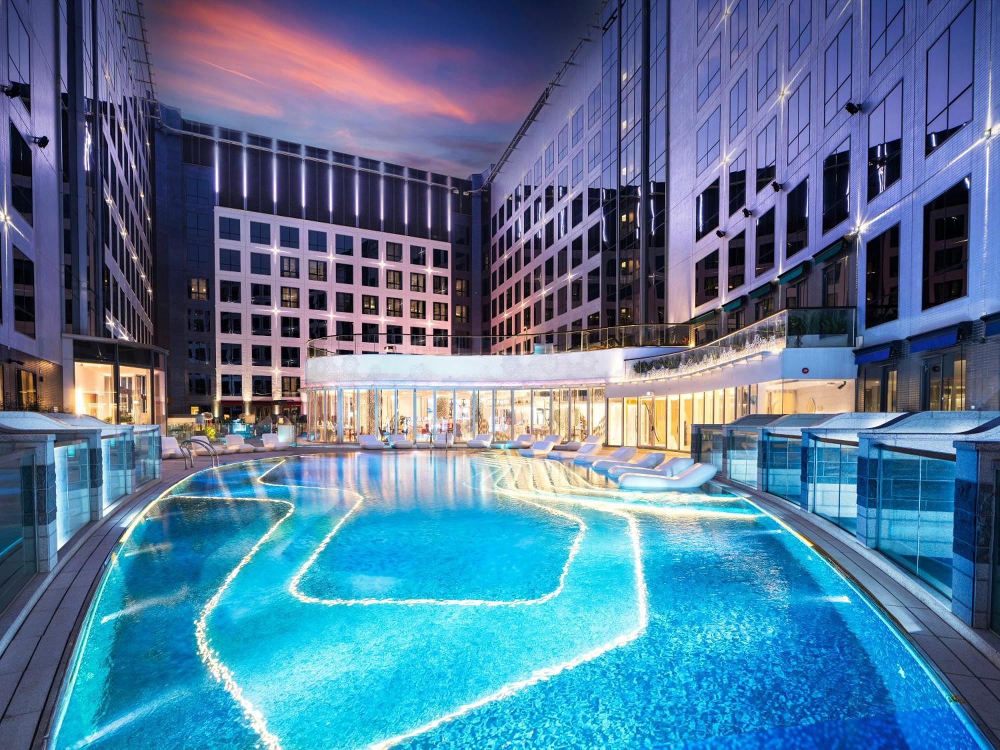 Regala Skycity Hotel Hongkong Buitenkant foto